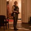 Wie lässt sich die eigene Menschlichkeit angesichts der Brutalität des Krieges bewahren? Kirsten Dunst spielt in "Civil War" eine Kriegsreporterin.