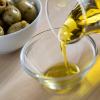 Viele Spanier empfinden Olivenöl tatsächlich als das sprichwörtliche flüssige Gold.