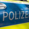 Die Polizei in Bobingen versucht einen kuriosen Unfall zu klären.