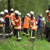 Beim Stapeln der Sandsäcke wurde der Feuerwehr geholfen.