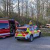 Person im Wasser unterhalb der Lechstaustufe 15. Sie wurde  aus dem Wasser geholt und reanimiert. Der Transport ins Klinikum Landsberg erfolgte mit dem Rettungswagen. 