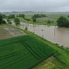 Die anhaltenden Regenfälle sorgen im Landkreis Aichach-Friedberg für Überschwemmungen. Feuerwehren sind im Dauereinsatz.