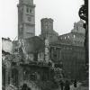 Nach der Bombennacht glich Augsburg einem Trümmerhaufen: hier der Blick aus der Steingasse Richtung Perlachturm und Rathaus.