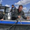 Die Polizei übte am Dienstag unter anderem das Wechseln vom Polizeiboot zum Dampfer, rechts im Bild Organisator Marcus Brandt.