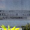 Das Grab von Anneliese Michel: Sie wurde 1976 im Alter von 23 Jahren beerdigt, nachdem sie während einer Exorzismus-Behandlung verhungert war.