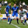 Nach dem Foul an Jonas Schneider (rechts) blieb dem FCG zwar ein Elfmeter versagt, ein Happyend gab es für die Grün-Weißen trotzdem. 