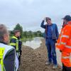 Die anhaltenden Regenfälle sorgen im Landkreis Aichach-Friedberg für Überschwemmungen. Feuerwehren sind im Dauereinsatz.