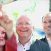 Zum politischen Frühschoppen am Muttertag kam Markus Söder ins Festzelt nach Wasserburg. Selfies mit dem Ministerpräsidenten waren heiß begehrt.