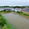 Die anhaltenden Regenfälle sorgen im Landkreis Aichach-Friedberg für Überschwemmungen. Feuerwehren sind im Dauereinsatz.