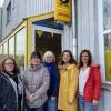 Tanja Senser, Sabine Wolf, Andrea Franz, Birgit Gräber-Brenner und Andrea Gruner (von links) bilden das Team der Postfiliale in der Reindlstraße.