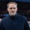 Trainer Thomas Tuchel von München kommt vor dem Spiel in das Stadion. Das mögliche Meisterspiel von Bayer Leverkusen wird er sich nicht im Fernsehen anschauen.