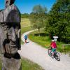 Am Forggensee treffen die Via-Claudia-Radfahrer auf römische Spuren.