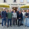 Beim Heimatverein Dießen gibt es im Vorstand einige Veränderungen. Das Foto zeigt (von links) Schatzmeister Daniel Buchner, Annette Rießner (Referat Musik), den Vorsitzenden Thorsten Bergmaier-Trede, seinen Vorgänger Matthias Rodach, die bisherige Schriftführerin Nuë Ammann, den Zweiten Vorsitzenden Jörg Kranzfelder, Gabi Meier-Brühl (Öffentlichkeitsarbeit), Theresa Kuchler (Referentin Ortsbild und Ortsgeschichte) und Elke Robert (Öffentlichkeitsarbeit).