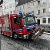 Ein Müllfahrzeug verursacht riesige Ölspur durch die Altstadt! Berufsfeuerwehr und Polizei hatten allerhand zu tun!