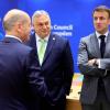 Dänermarks Ministerpräsidentin Mette Frederiksen (l-r), Bundeskanzler Olaf Scholz, Ungarns Regierungschef Viktor Orban sowie Frankreichs Staatspräsident Emmanuel Macron in Brüssel.