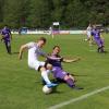 Während für Walkertshofen (lila Trikots) eine durchwachsene Saison in der Kreisklasse endet, kann der TSV Bobingen II (weiße Trikots) in der Relegation noch den Aufstieg in die Kreisliga schaffen.