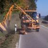 Am Mittwoch ist ein Autofahrer bei Ortlfing in ein Mähfahrzeug gefahren. 