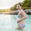 Reisen mit Babybauch: Schwangere müssen ein paar Dinge berücksichtigen, bevor sie in den Urlaub fahren.