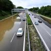 Auf der Autobahn A9 bei Allershausen stand das Wasser zeitweise – und sorgte für Behinderungen.