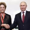 Russlands Präsident Wladimir Putin (r) und die ehemalige brasilianische Präsidentin Dilma Rousseff: Die russischen Behörden nutzen das Forum als Schaufenster, um die Entwicklung des Landes zu präsentieren und Investoren anzulocken.