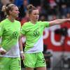 Marina Hegering (r) spielt weiter zusammen mit Alexandra Popp für den VfL Wolfsburg.