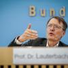 Karl Lauterbach (SPD), Bundesminister für Gesundheit, hat die Krankenhausreform in der Bundespressekonferenz vorgestellt. 