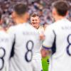 Toni Kroos (M) wurde bei seinem letzten Heimspiel mit Real Madrid emotional verabschiedet.