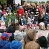 Mit einem großen Maifest auf dem Parkplatz der Schulturnhalle wurde in Bissingen das 50jährige Gründungsfest der Kindertagesstätte gefeiert. 