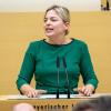 Grünen-Fraktionschefin Katharina Schulze hat die anstehende Rom-Reise von Ministerpräsident Söder scharf kritisiert.