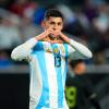 Argentiniens Cristian Romero jubelt nach seinem Treffer.