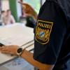 Kandidaten für den Mittleren Dienst bei der Bayerischen Polizei nehmen, im Rahmen eines zweitägigen Auswahlverfahrens, an verschiedenen Tests teil.