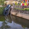 Rückwärts in ein stillgelegtes Regenüberlaufbecken rollte am Sonntag ein Auto in Ried.