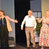 Claudia Riese (im Kleid) und Heinz Koch feiern ihr vor 30 Jahren
gegründetes Theater Neu-Ulm und lassen szenische Höhepunkte
wiederaufleben, wobei Wibke-Juliana Richter moderiert. 
