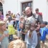 Infos und spannende Schaukämpfe der Armati Equites gab es bei der Veranstaltung „Ritter im Schloss“, die der Verein für Heimatpflege eigens für Kinder in Illertissen anbot.