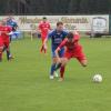 Der TSV Hollenbach um Jonas Ruisinger (vorne) müssen am Samstag bei Daniel Framberger und dem VfLEcknach ran. 