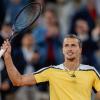 Der deutsche Alexander Zverev feiert seinen Sieg im Viertelfinale und zieht damit zum 4. Mal in Folge ins Halbfinale der French Open.