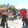 Fechtduelle lieferten sich bei den Historischen Tagen auf Schloss Scherneck bei den Kanonen die Jakobitischen Highlander und die Rotröcke der Krone und seiner Majestät.