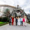 Die 10 Finalistinnen Melda Siraz (l-r), Adwoa Awuah, Ann-Katrin Lange, Apameh Schönauer, Christina Modrzejewski Larissa Neumann, Julia Schneider, Mignon Kowollik, Tamara Schwab und Isabel Gebien stehen im Europa-Park.