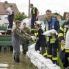 Die Hochwasser-Katastrophe hat auch gezeigt: Der Landkreis Dillingen hält zusammen. Das Bild ist bei einem Einsatz in Gundelfingen entstanden. 