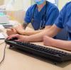 Rheinland-Pfalz will seinen Pflegekräften mehr digitale Kompetenzen vermitteln.
