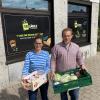 Stefanie und Stefan Schrapp vor dem SB-Lädle im Illertisser Stadtteil Au.