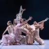 Ballett am Staatstheater Augsburg: Szene aus der Choreografie "Bonds" von Andonis Foniadakis.