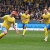 Robin Krauße (l) leitete mit seinem Tor zum 1:0 Braunschweigs Sieg gegen Elversberg ein.