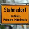 Das Ortseingangsschild von Stahnsdorf im Landkreis Potsdam-Mittelmark.