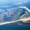 Die Nordesee-Insel Amrum aus der Luft betrachtet.