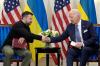 Joe Biden und Wolodymyr Selenskyj bei einem Treffen in Paris.