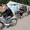 Am Vatertag fand das traditionelle Volksradfahren in Burgheim statt. Über 400 Radler gingen an den Start.