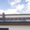 Wie viel Ertrag würde so eine Photovoltaik-Anlage auf meinem Dach bringen? Der Solaratlas des DLR gibt da erste Informationen.