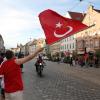 Die Eindrücke aus Augsburg: So feierten die türkischen Fans das 3:1 gegen Georgien.