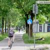 Anwohner ärgern sich über Radler, die in der Wolframstraße verbotenerweise den Gehweg nutzen.  